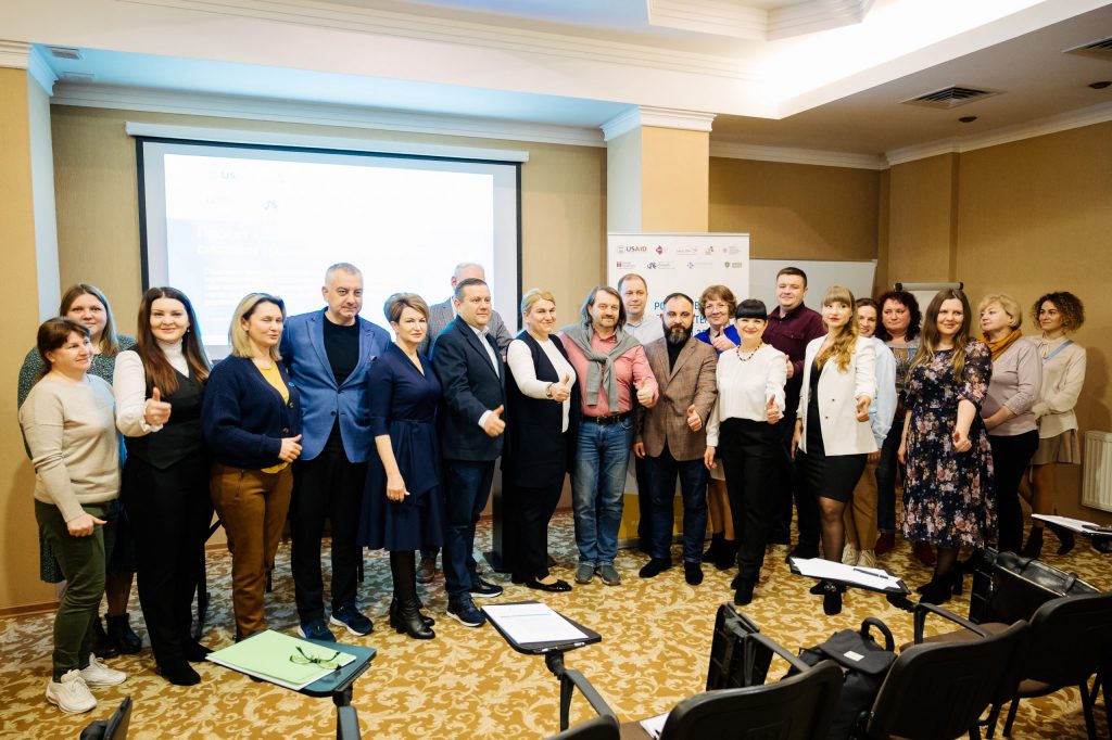 Учасники стратегічної сесії в Одеській області